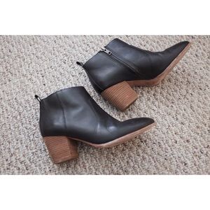 Madewell ankle boots in leather